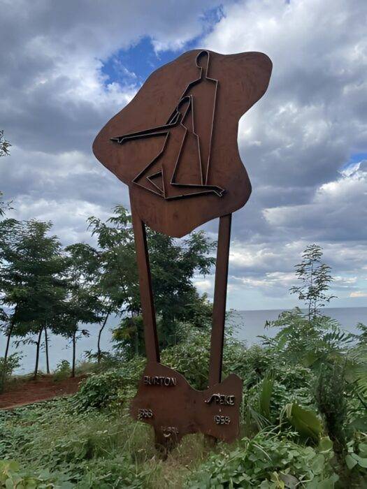 Le monument burton-speke à mugere : un repère historique sur les rives du tanganyika